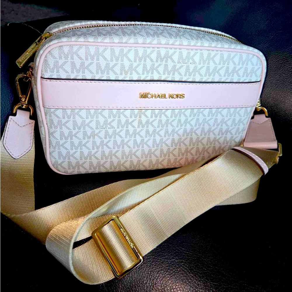 Michael Kors Crossbody Bag